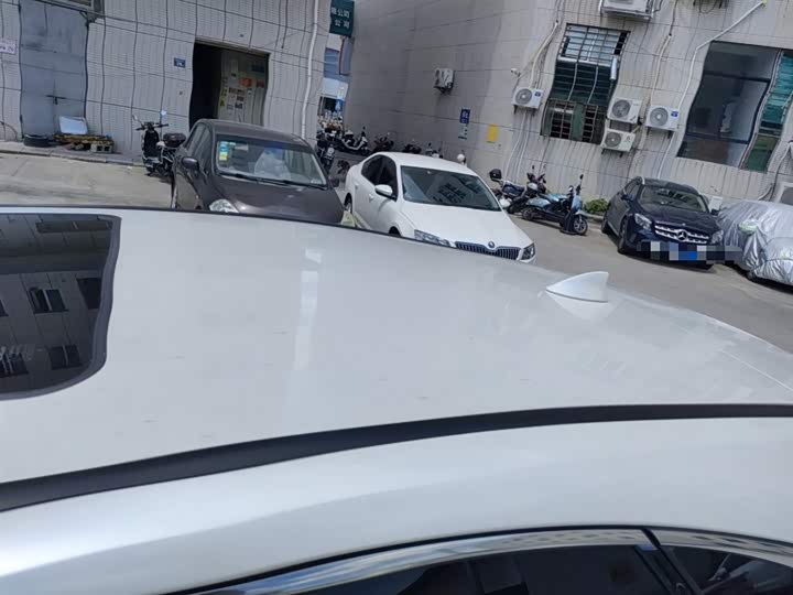 Фото 31 - Lexus NX