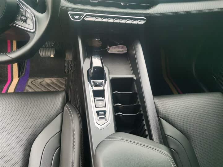 Фото 14 - Geely Binrui