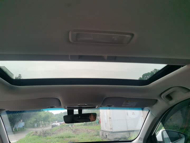 Фото 18 - Geely Binrui