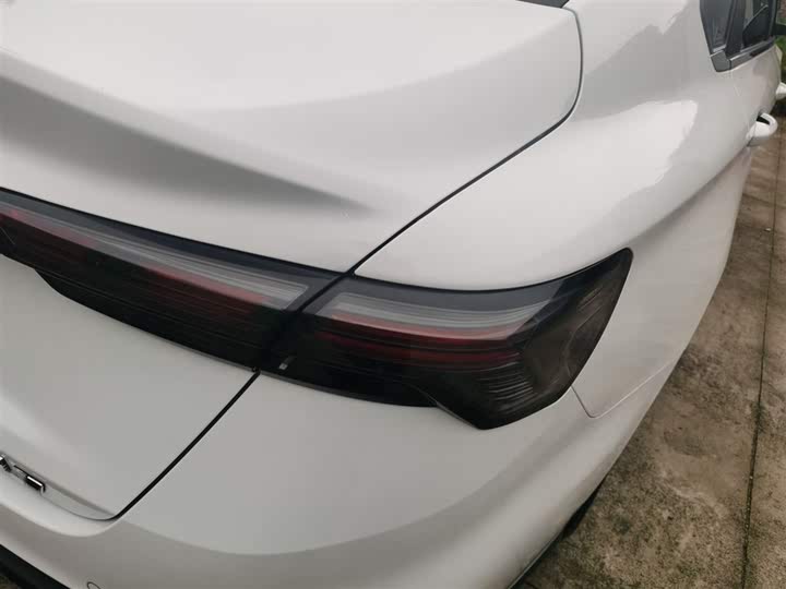 Фото 8 - Geely Binrui