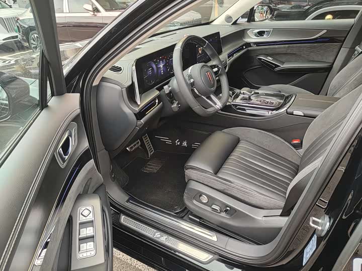 Фото 7 - Hongqi H9