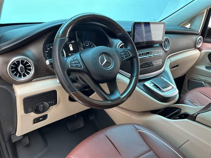 Фото 10 - Mercedes-Benz Vito