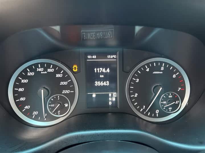 Фото 11 - Mercedes-Benz Vito