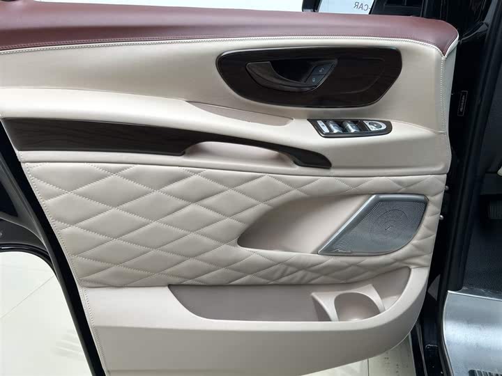 Фото 8 - Mercedes-Benz Vito