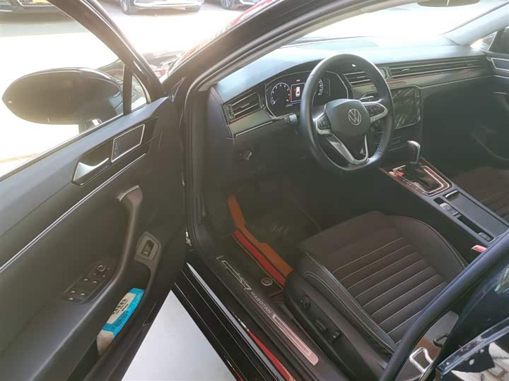 Фото 15 - Volkswagen Magotan