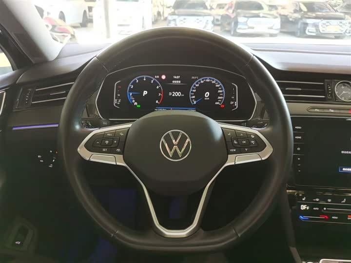 Фото 18 - Volkswagen Magotan