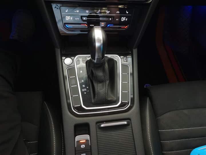 Фото 20 - Volkswagen Magotan