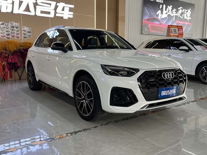 Фото 3 - Audi Q5L