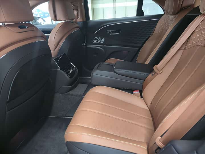 Фото 24 - Bentley Flying Spur Hybrid