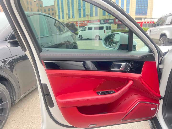 Фото 6 - Porsche Panamera