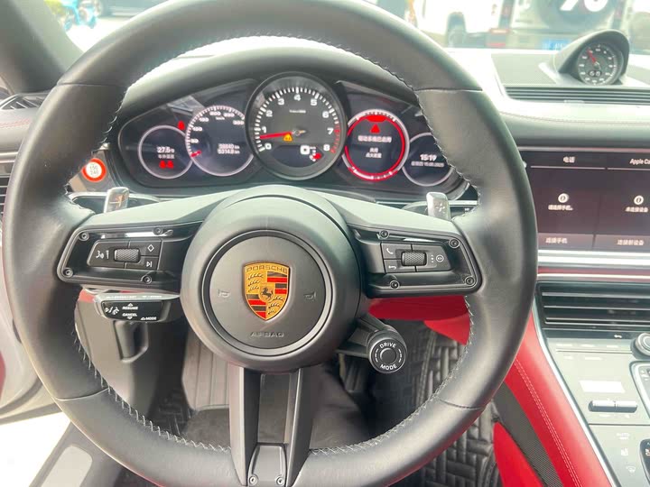 Фото 9 - Porsche Panamera