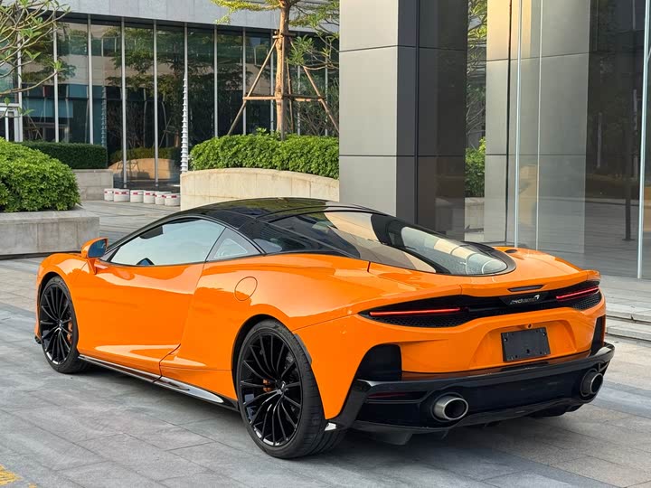 Фото 16 - McLaren GT