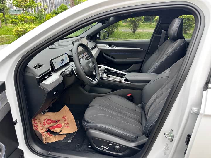 Фото 8 - Geely Preface