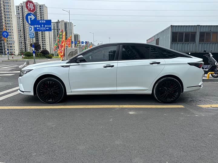 Фото 4 - Dongfeng Aeolus Yixuan Max