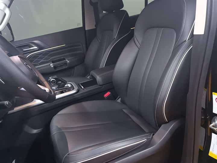 Фото 11 - Tank 300