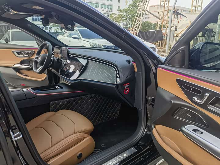 Фото 8 - Mercedes-Benz E-Class