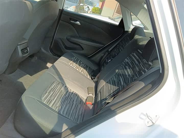 Фото 17 - Chevrolet Monza