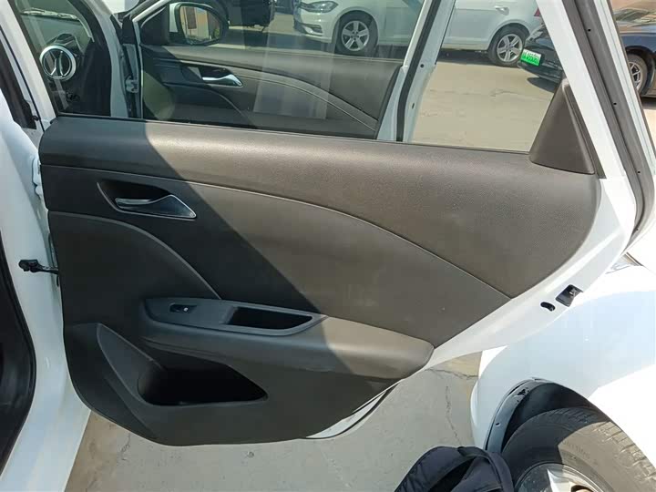 Фото 27 - Chevrolet Monza