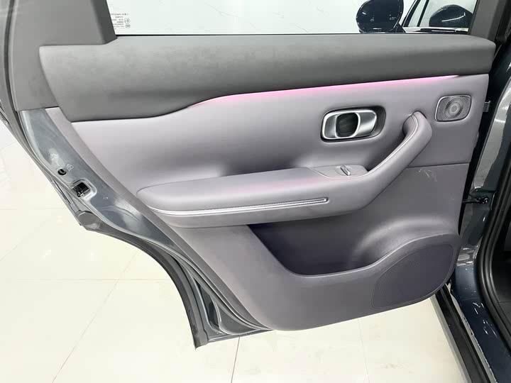 Фото 10 - Leapmotor C10