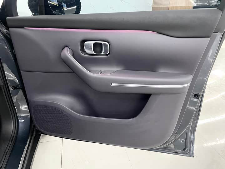 Фото 12 - Leapmotor C10