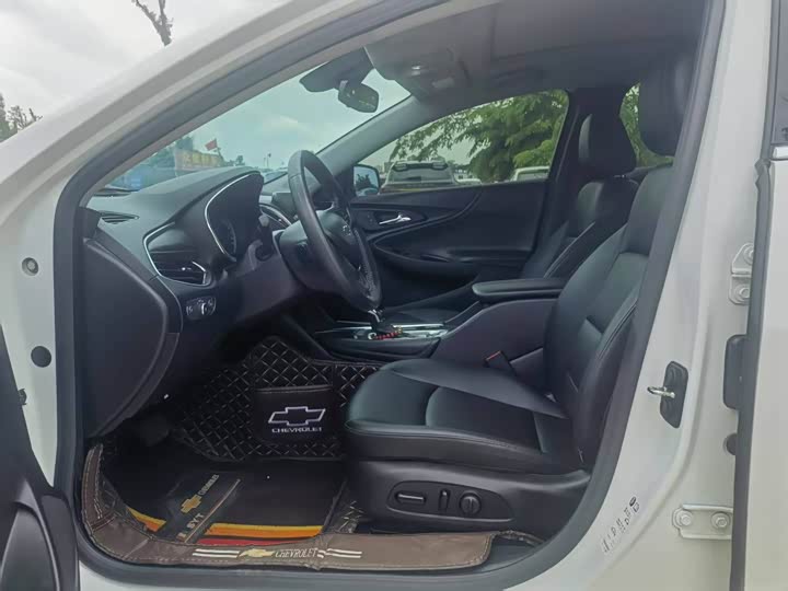 Фото 4 - Chevrolet Malibu XL