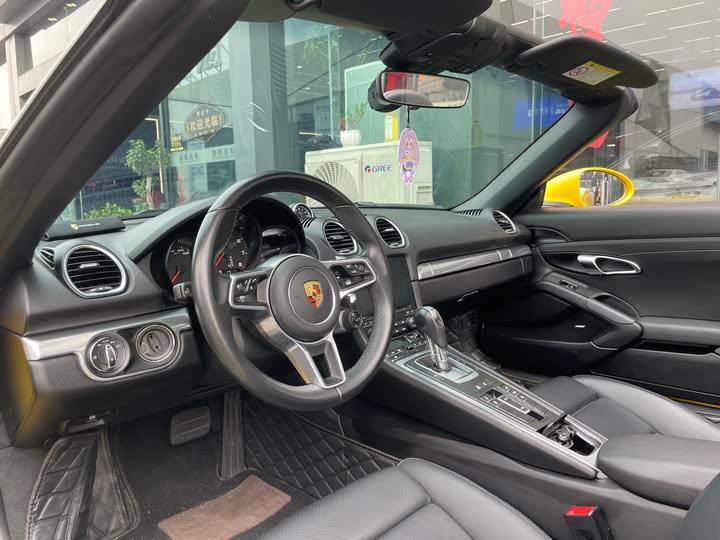 Фото 4 - Porsche 718