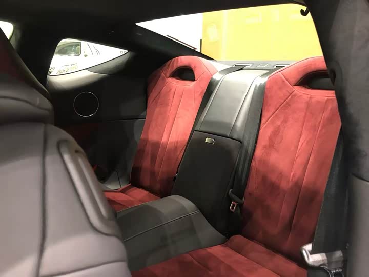 Фото 7 - Lexus LC