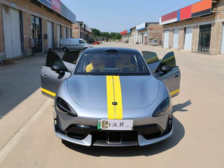 Фото 3 - Xiaomi SU7 Ultra