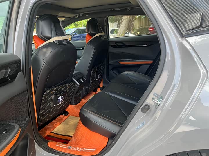 Фото 5 - Changan UNI-V