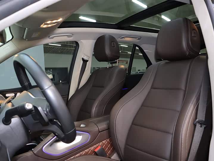 Фото 12 - Mercedes-Benz GLE-Class