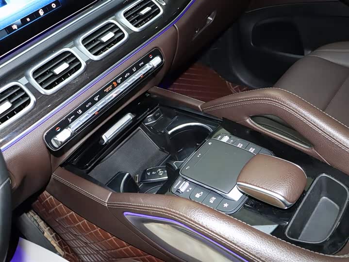 Фото 18 - Mercedes-Benz GLE-Class