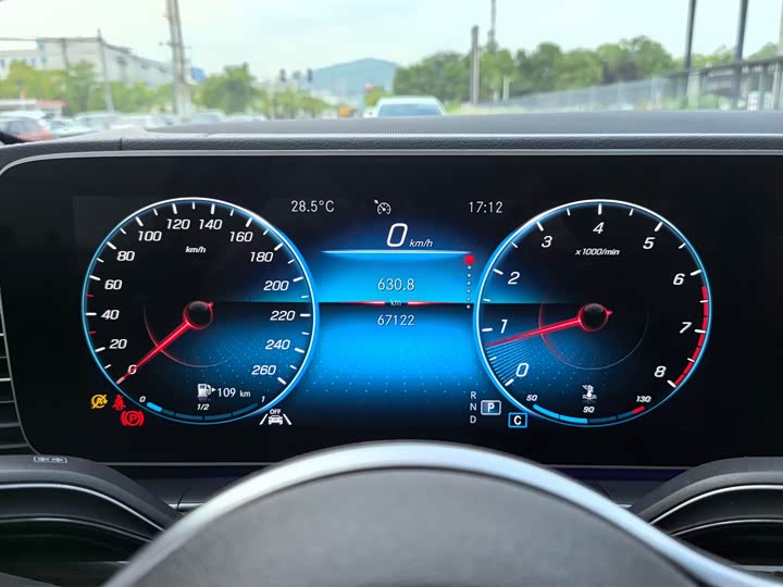 Фото 19 - Mercedes-Benz GLE-Class