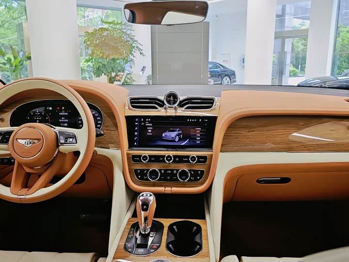 Фото 3 - Bentley Bentayga