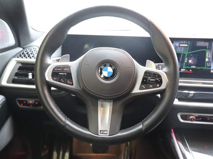 Фото 14 - BMW X7