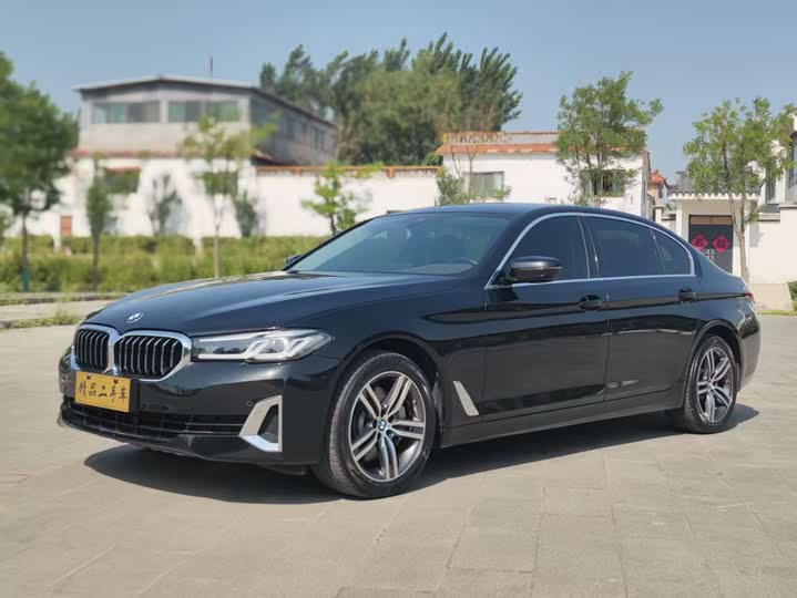 Фото 1 - BMW 5 Series