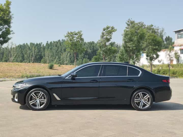 Фото 4 - BMW 5 Series