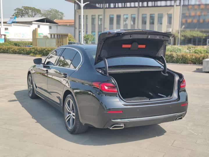 Фото 8 - BMW 5 Series