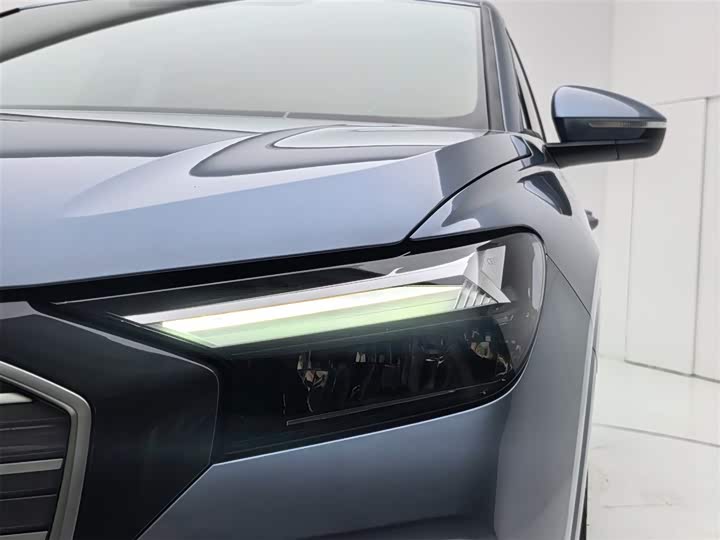 Фото 17 - Audi Q4 e-tron