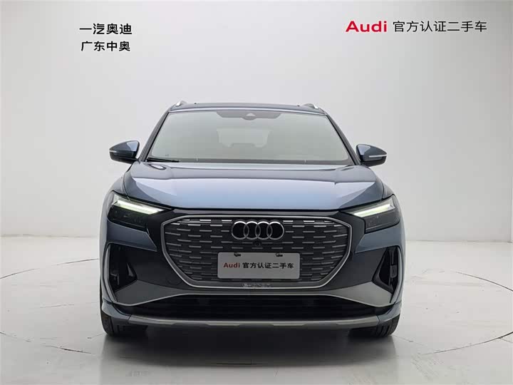 Фото 2 - Audi Q4 e-tron
