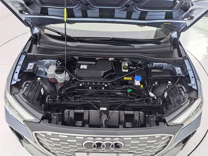 Фото 9 - Audi Q4 e-tron