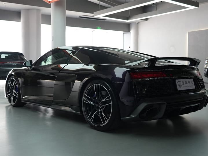 Фото 6 - Audi R8