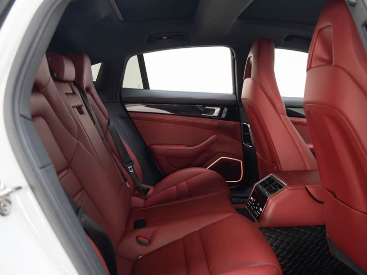 Фото 15 - Porsche Panamera