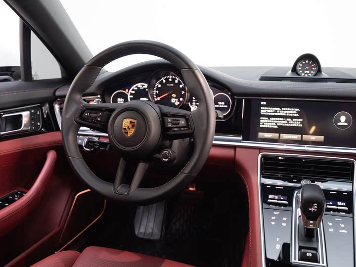 Фото 17 - Porsche Panamera