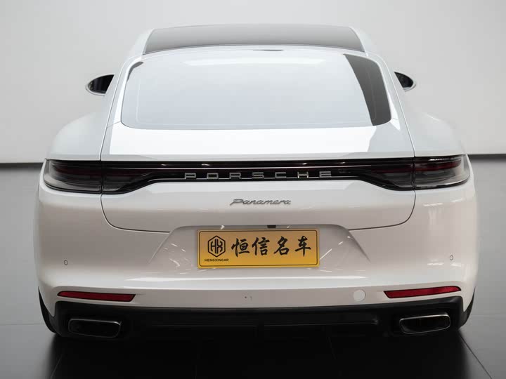 Фото 4 - Porsche Panamera