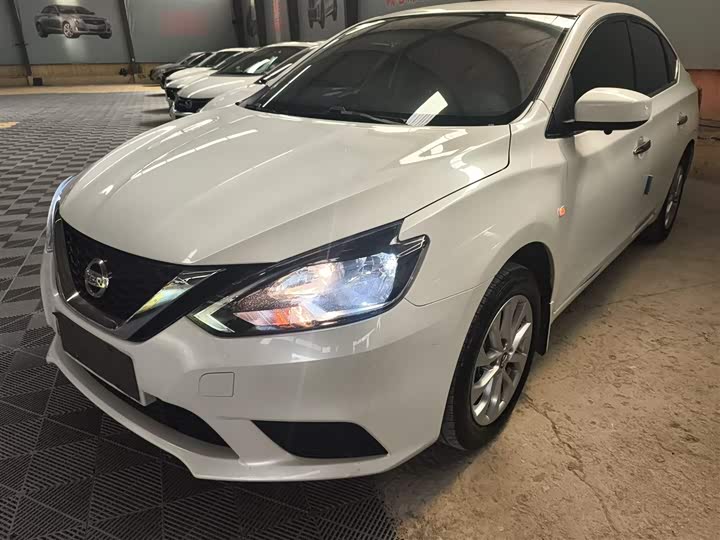 Фото 2 - Nissan Sylphy