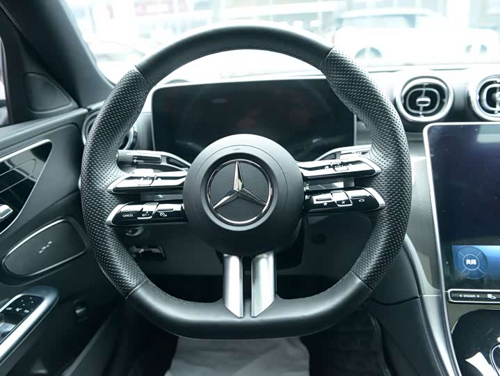 Фото 22 - Mercedes-Benz C-Class