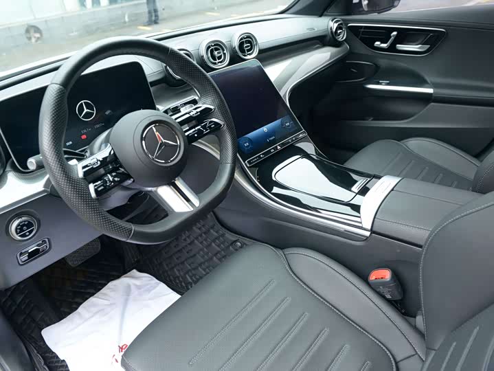 Фото 23 - Mercedes-Benz C-Class