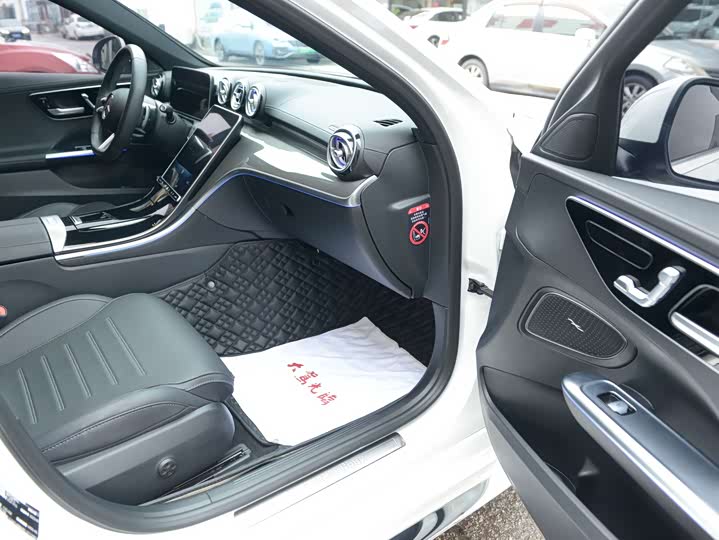 Фото 7 - Mercedes-Benz C-Class