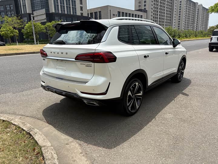 Фото 2 - Roewe RX5 Max