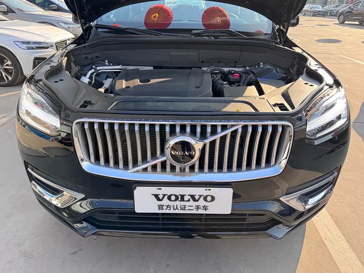 Фото 15 - Volvo XC90